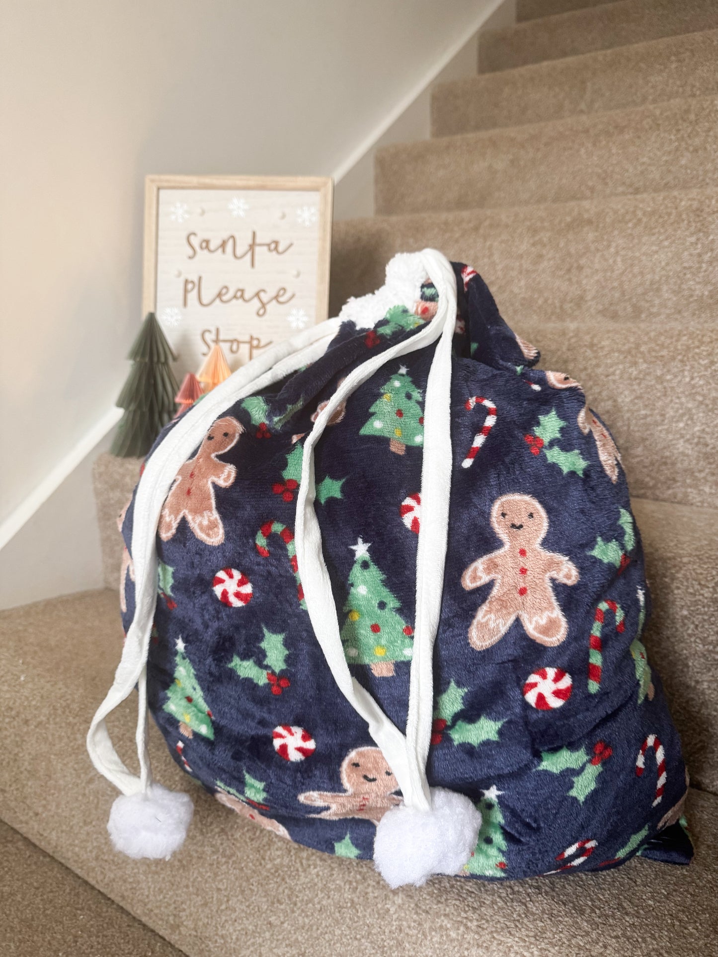 Fleece Gift Sack | Gingerbread Men | Large