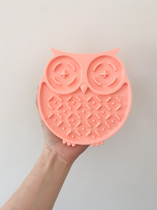 Wise Owl Lick Mat - Pretty Pink