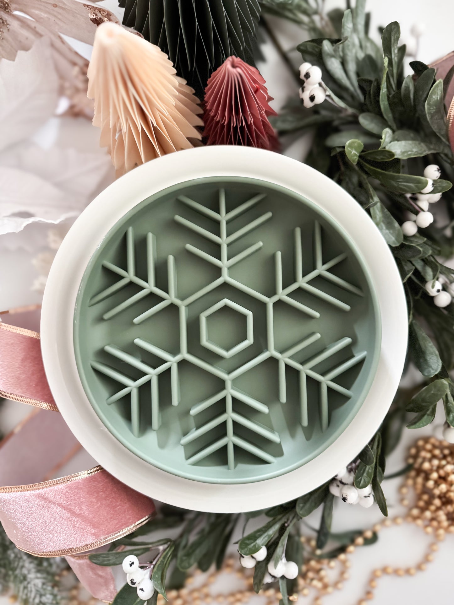 Snowflake Slow Feeder | Green