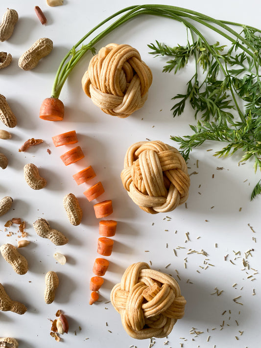 Carrot & Peanut Puzzle Ball