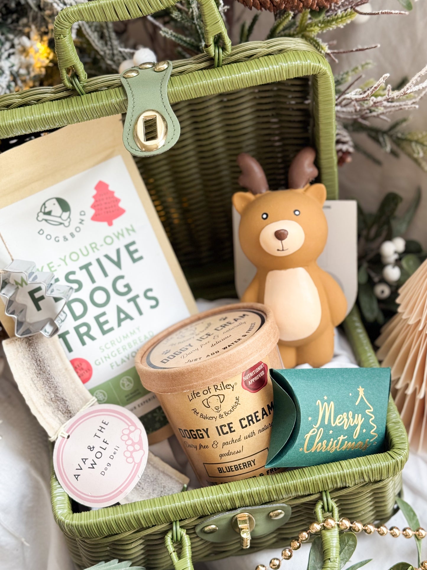Ava & The Wolf’s Ulti-mutt Christmas Hamper