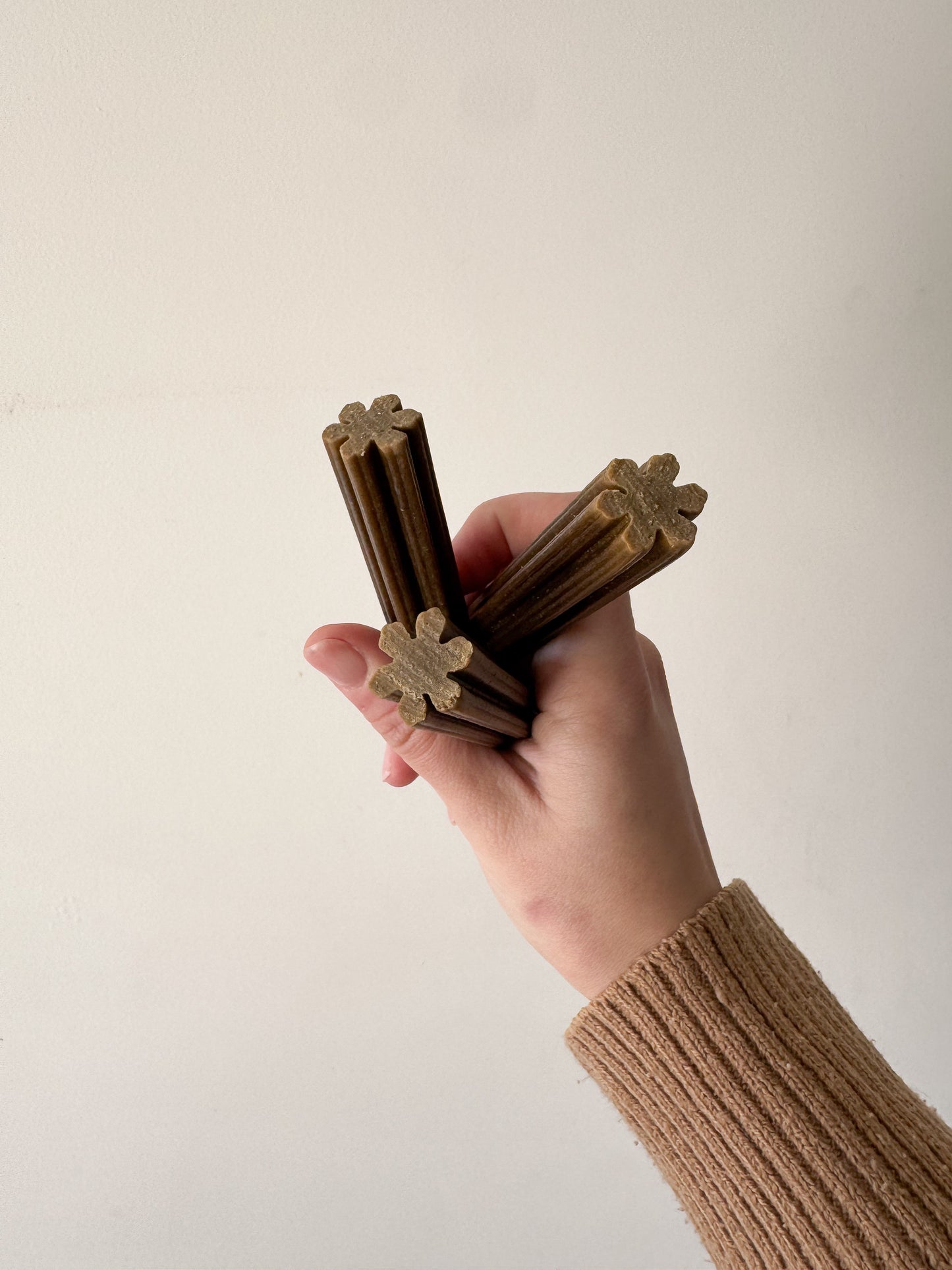 Honey & Chamomile Flower Stick | Veggie Chew