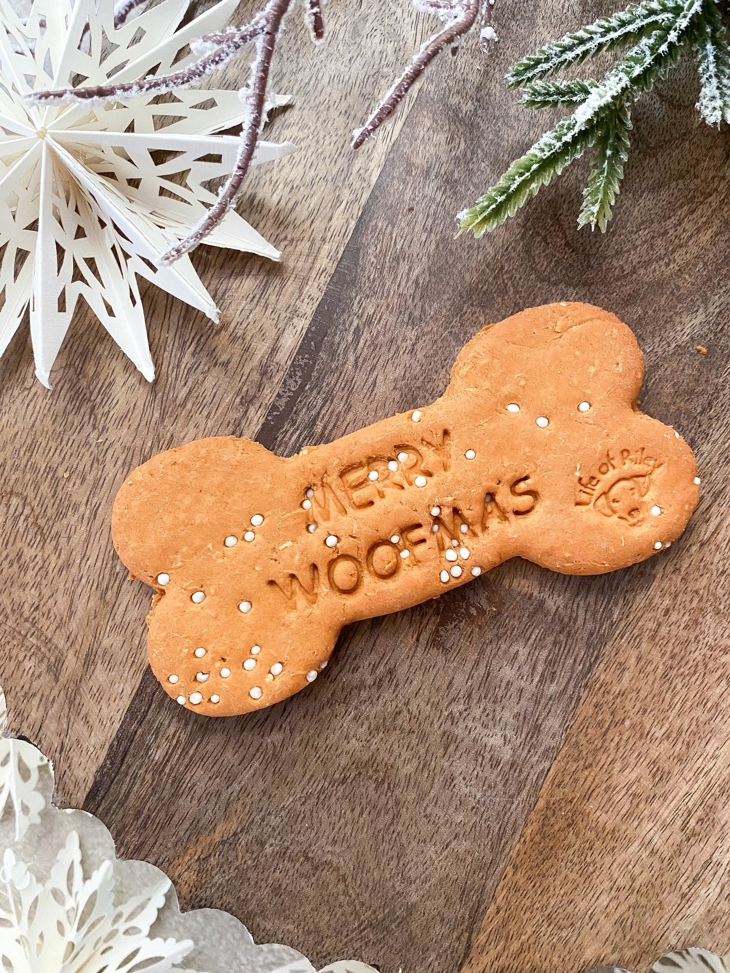 Merry Woofmas Biscuit Bone | Life of Riley