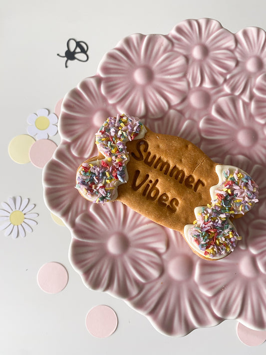 Summer Vibes Bone Iced Biscuit | Brucie Bakes